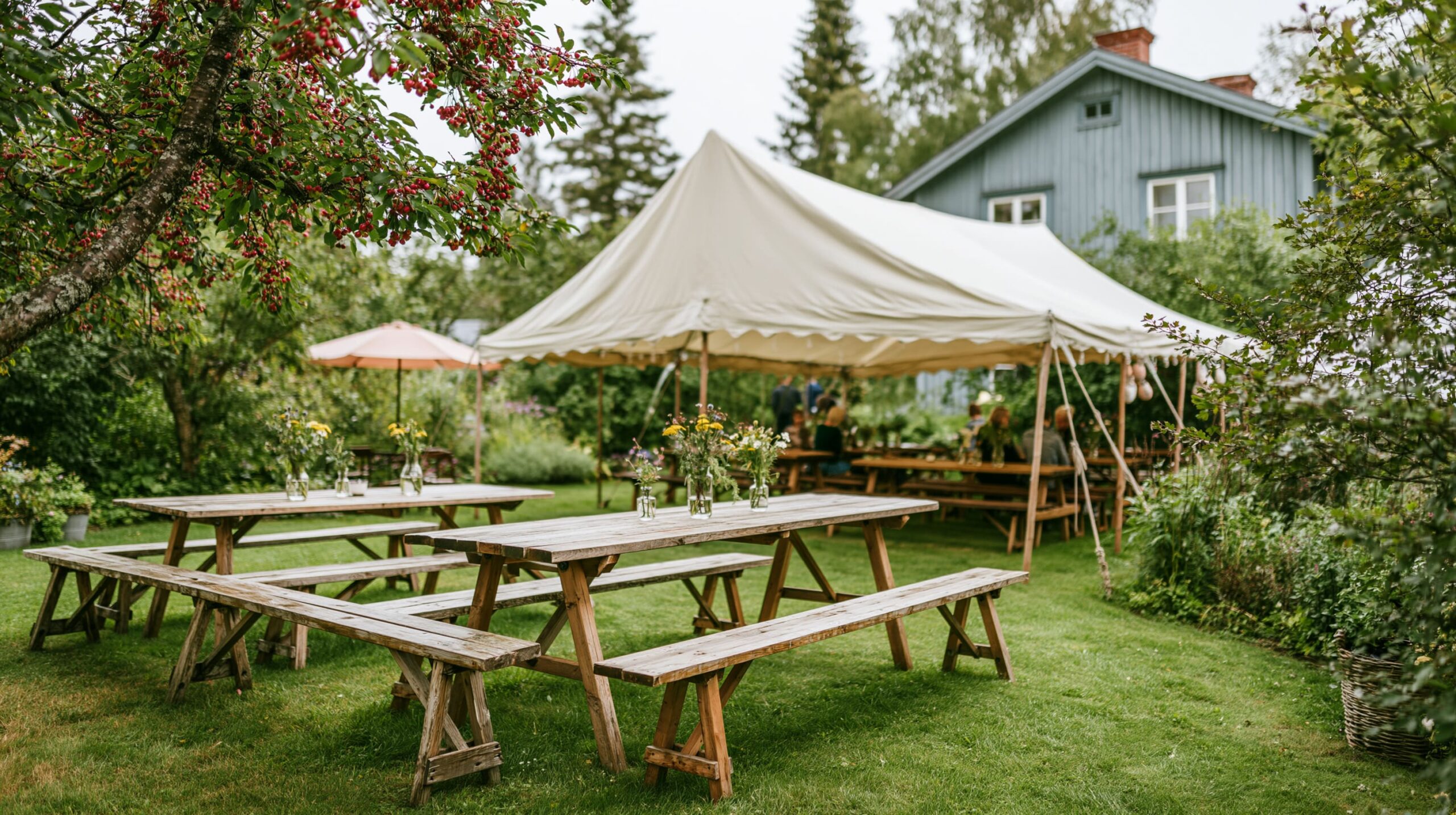 Midsommar i trädgården